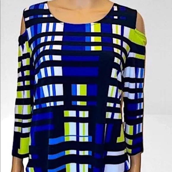 WORTHINGTON cold shoulder top - Picture 3 of 10